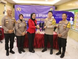 Pelatihan Public Speaking Digelar Polres Kepulauan Seribu, Kapolres: Kemampuan Komunikasi Anggota Harus Naik Kelas