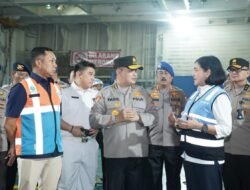 **Polri dan PT Pelni Saling Apresiasi dalam Misi Kemanusiaan Penanganan Bencana di Aceh, Sumut, dan Sumbar*